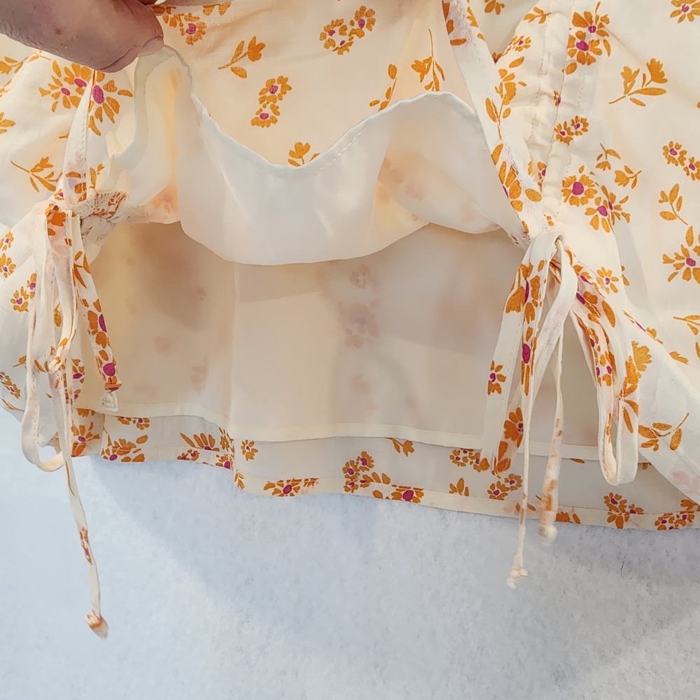 American Eagle Womens Large Floral Ruched Mini Skirt L Cream Orange Side Zip - Picture 4 of 10